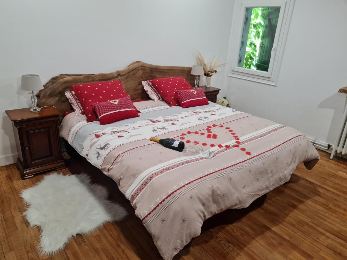 Bed and Breakfast Domaine La Tuilerie Guitres Экстерьер фото